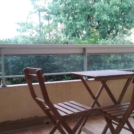 Studio For 2 Near The Beach Saint-Raphaël